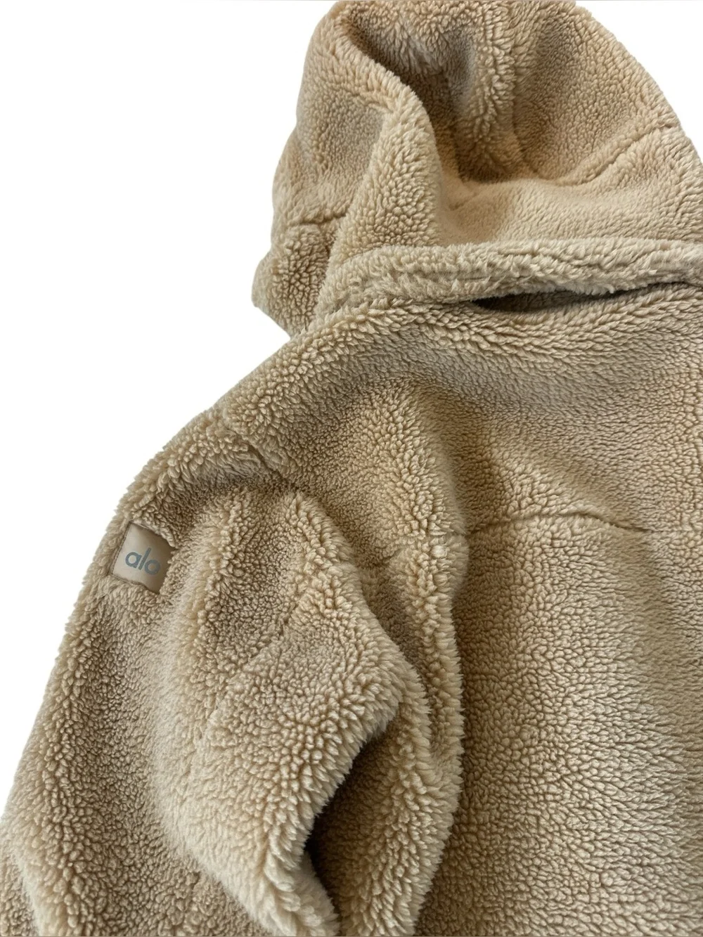 Alo Yoga Foxy Sherpa Jacket in Camel